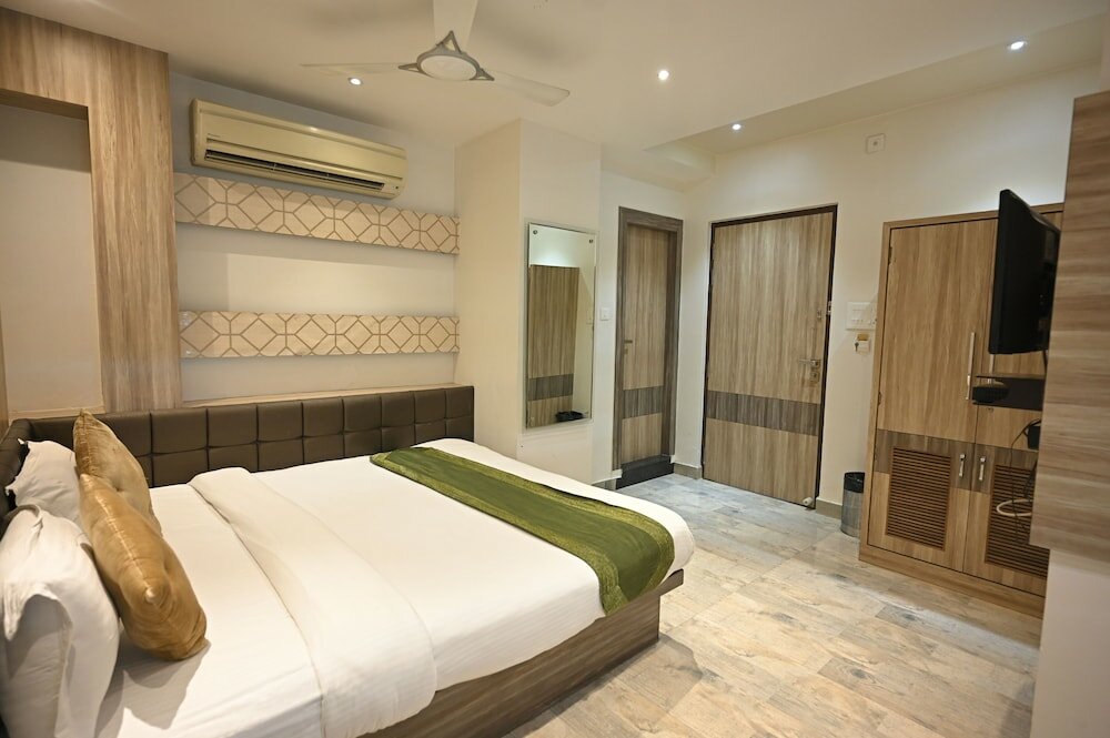 Фото Hotel Saffron