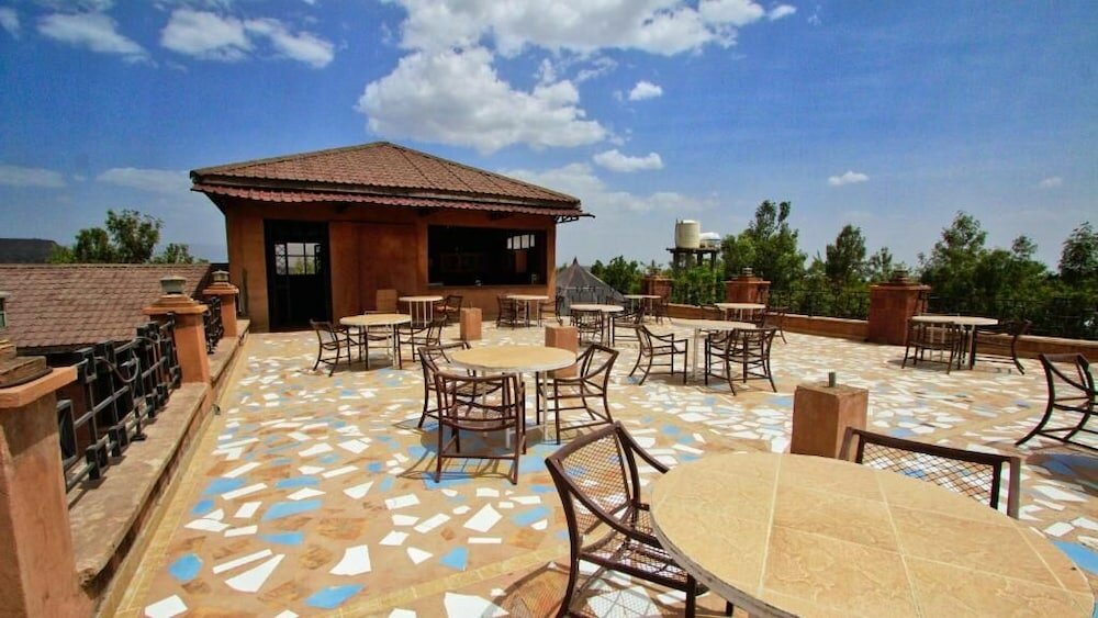 Фото Lal Hotel and SPA