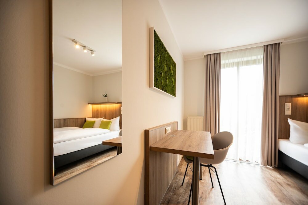Фото Hotel Perlach Allee by Blattl