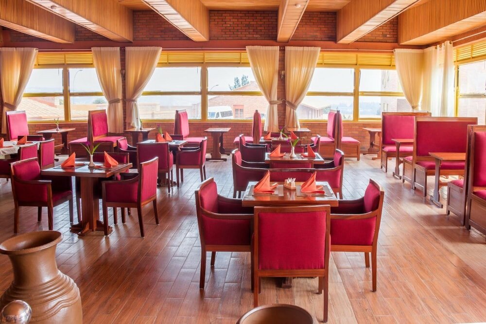 Фото Sainte Famille Hotel