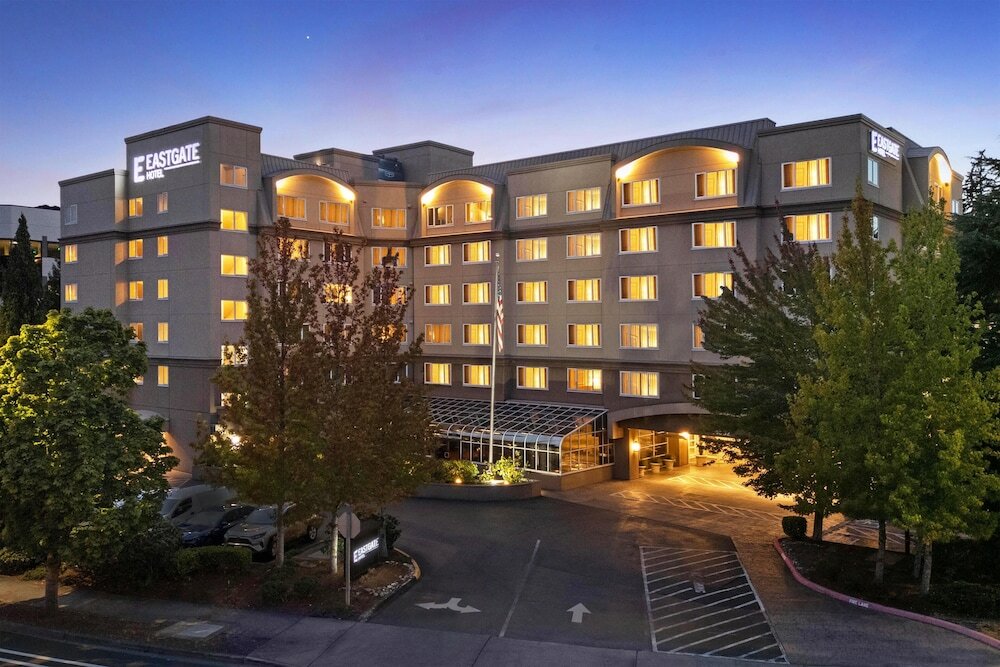 Фото Silver Cloud Hotel Bellevue Eastgate