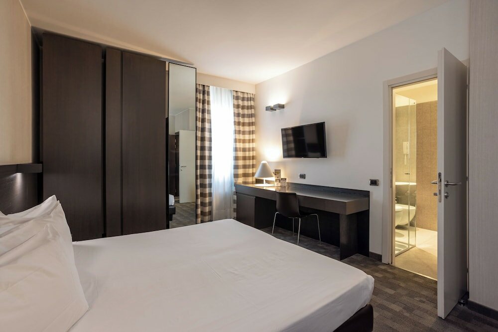 Фото Hotel Ovest