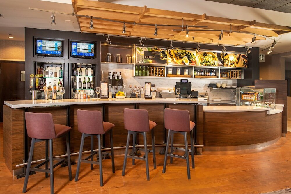 Фото Courtyard by Marriott Dulles Airport Herndon/Reston