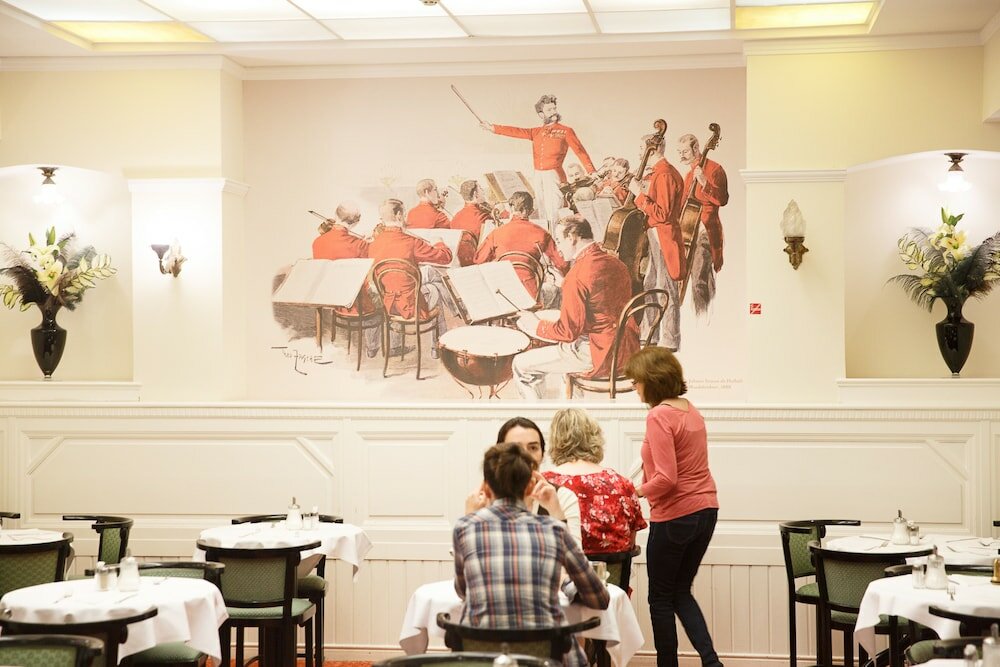 Фото Hotel Johann Strauss