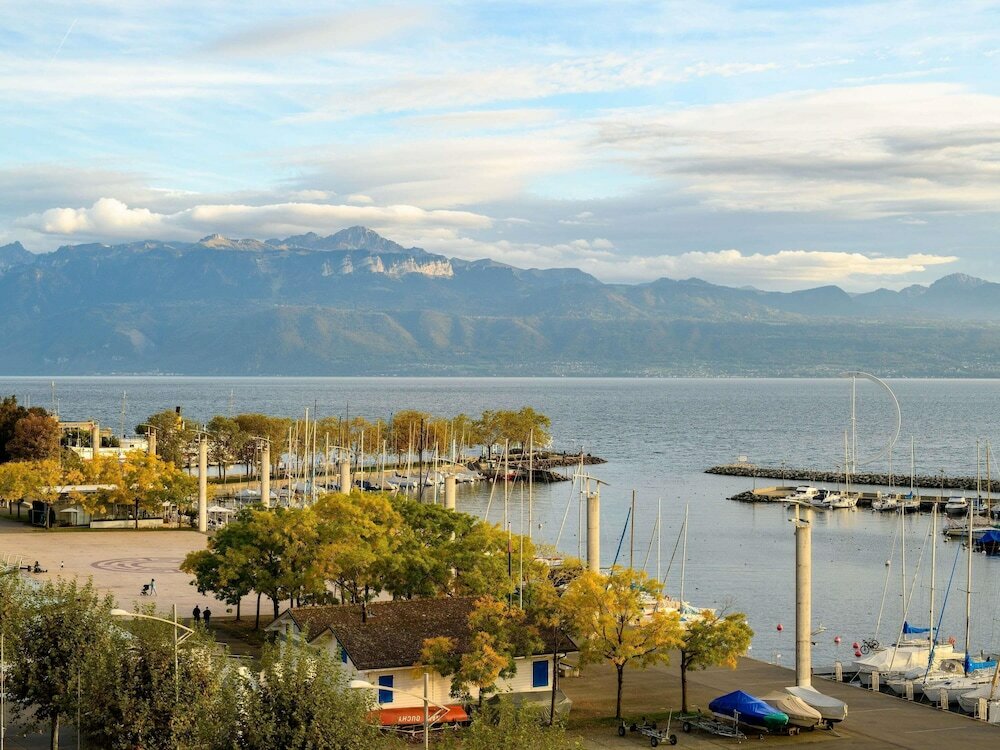 Фото Mövenpick Hotel Lausanne