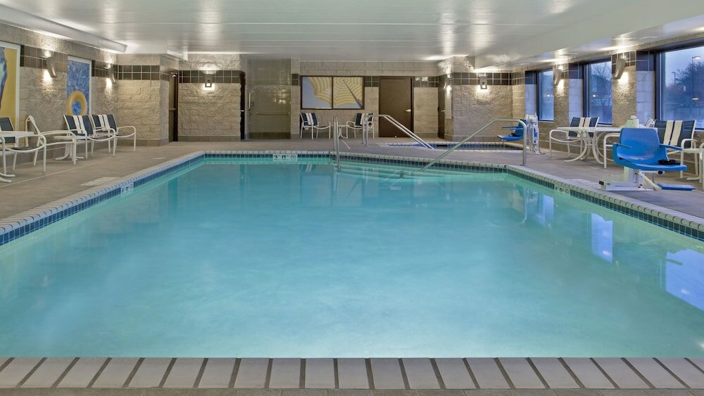 Фото Holiday Inn Express & Suites Eden Prairie Minnetonka