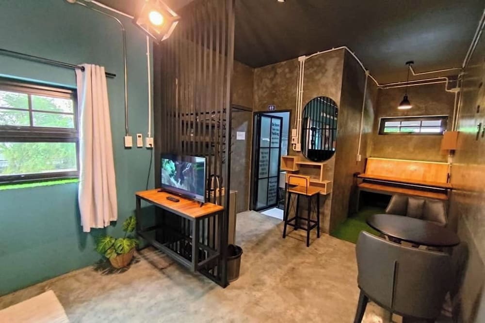 Фото Tanwa Hotel