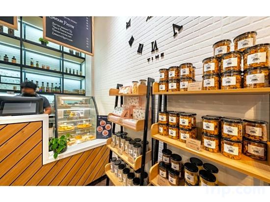 Фото Siam Subway Hostel and Café