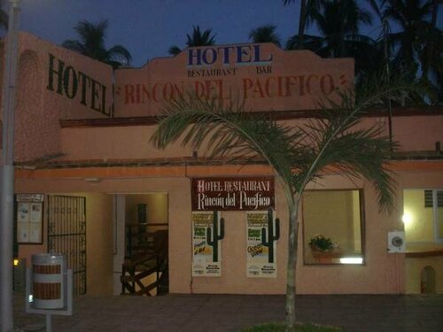 Гостиница Rincon del Pacifico в Пуэрто-Эскондидо