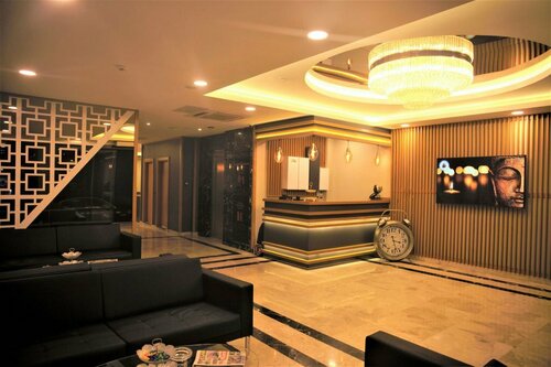 Random Suit Otel