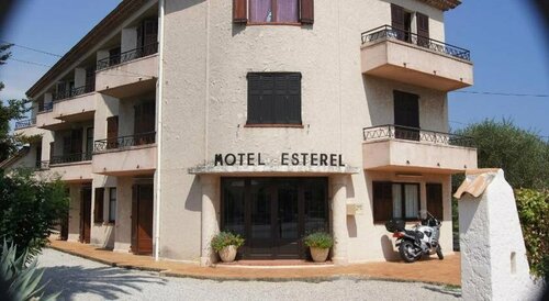 Гостиница Motel Esterel в Манделье-ла-Напуль