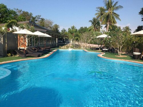 Гостиница Check In & Chill Out Laem Sok Pier в Трате