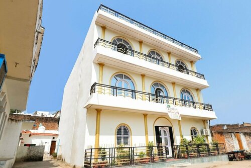 Гостиница Oyo 60753 Paradise Luxury Home Stay в Мадхья-Прадеш