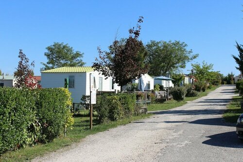 Кемпинг Camping Le Pontis в Нонтроне