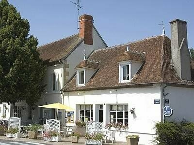 Гостиница Logis Hôtel du Pont Neuf в Невере