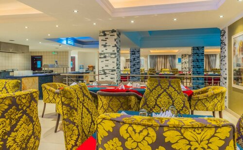 Гостиница Protea Hotel Lagos Kuramo Waters в Лагосе