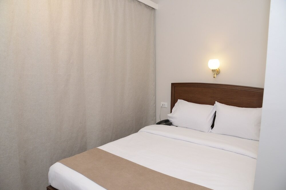 Lotus Hotel - 12