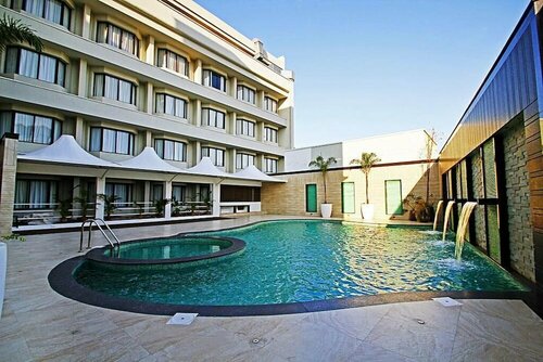 Гостиница Hotel Cenneys Gateway в Салеме
