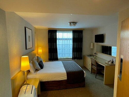 Гостиница Best Western Welwyn Garden City Homestead Court Hotel в Хатфилде