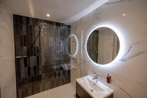 Гостиница Brisbane House Hotel в Ларгсе