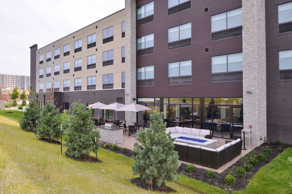 Фото Holiday Inn Express & Suites Olathe West, an Ihg Hotel