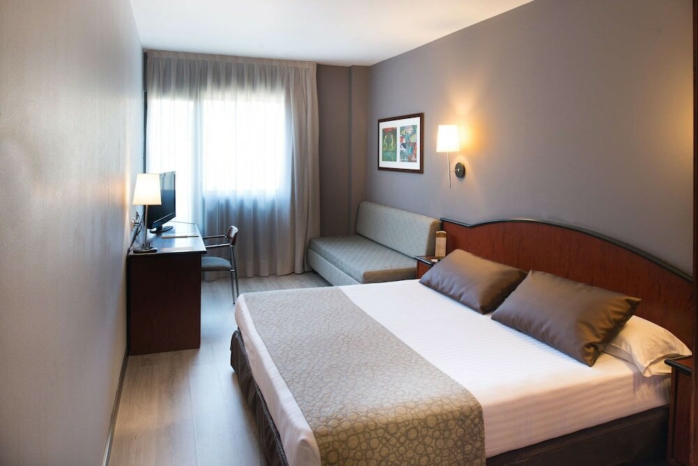 Фото Catalonia Gran Hotel Verdi