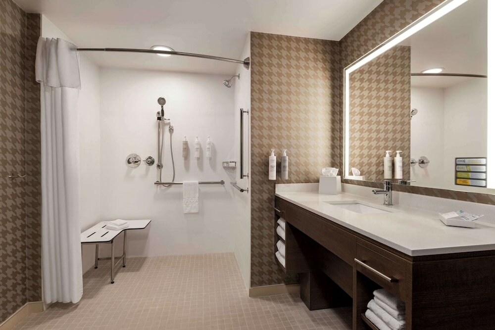 Фото Home2 Suites by Hilton Cheyenne