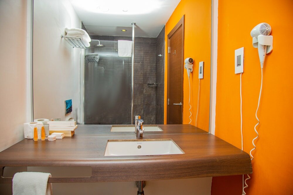 Фото Ibis Styles Accra Airport