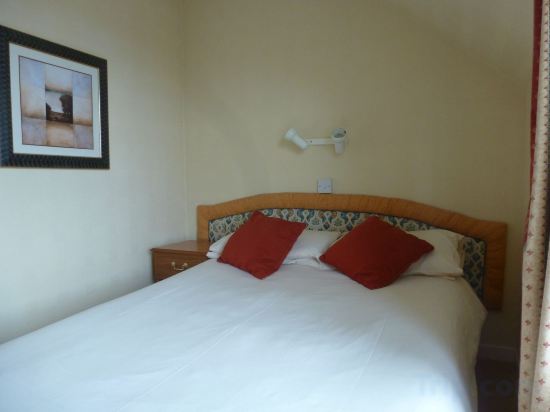 Фото Castletown Hotel