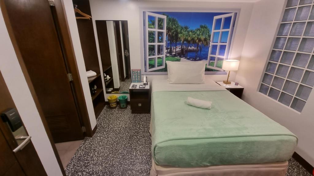 Фото One Cristina Suites