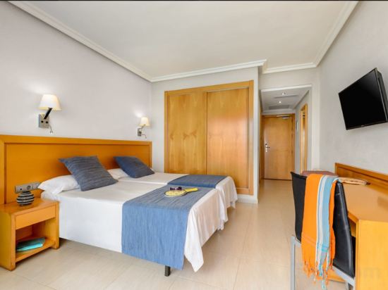 Фото Hotel Vibra S´Estanyol
