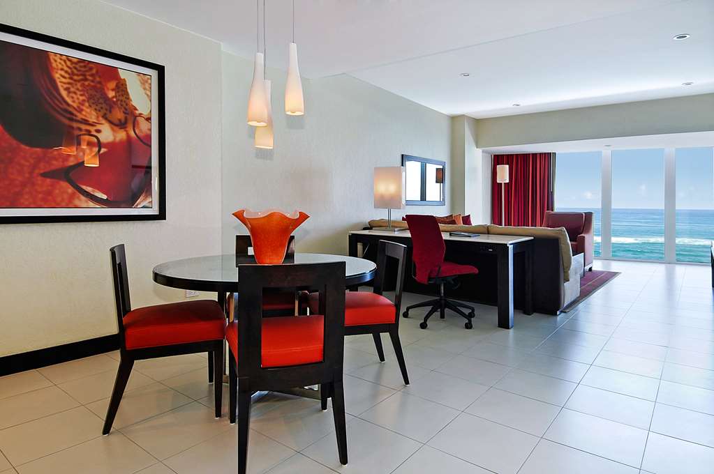 Фото The Condado Plaza Hilton