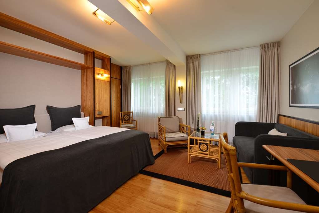 Фото Best Western Premier Parkhotel Kronsberg