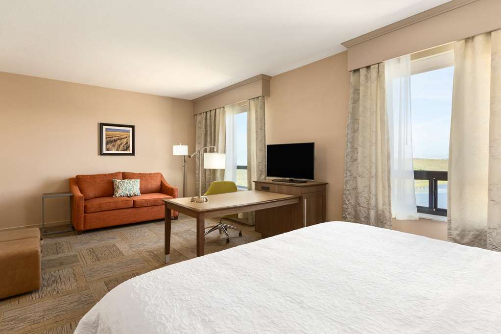 Фото Hampton Inn by Hilton Edmonton/Sherwood Park
