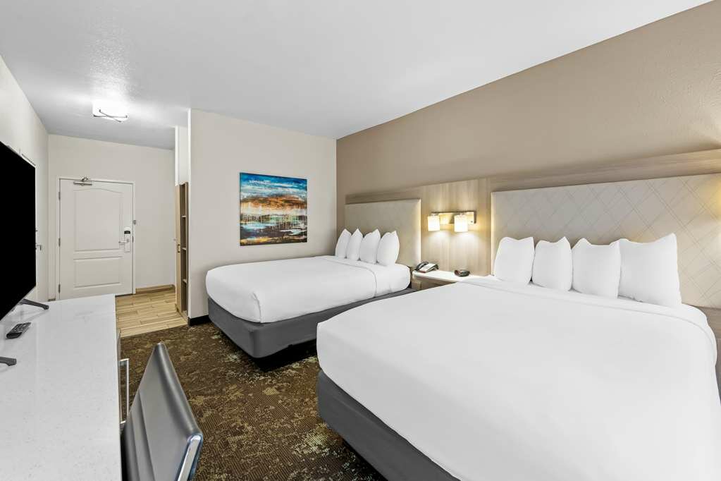 Фото Best Western Worlds of Fun Inn & Suites