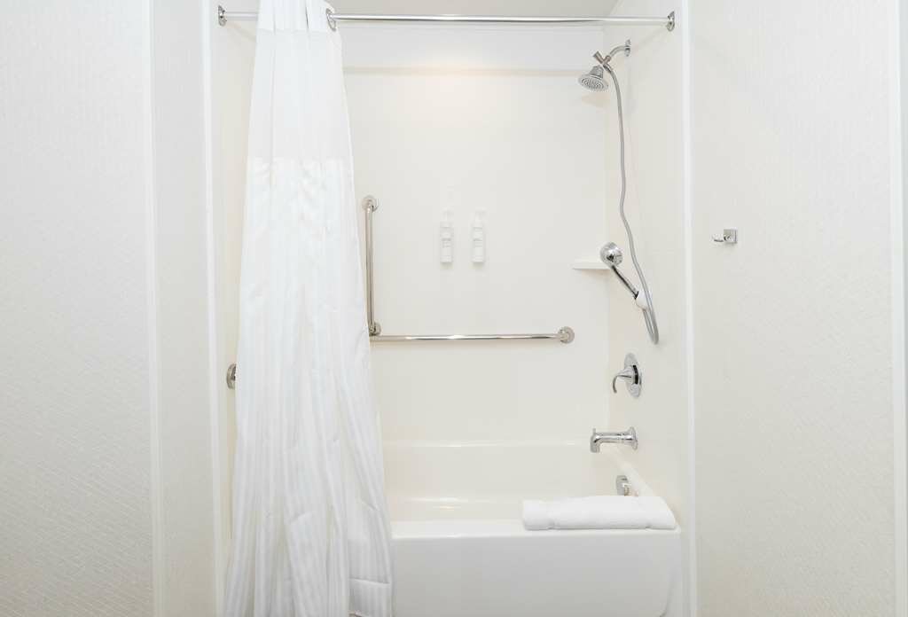 Фото Hilton Garden Inn Austin Airport