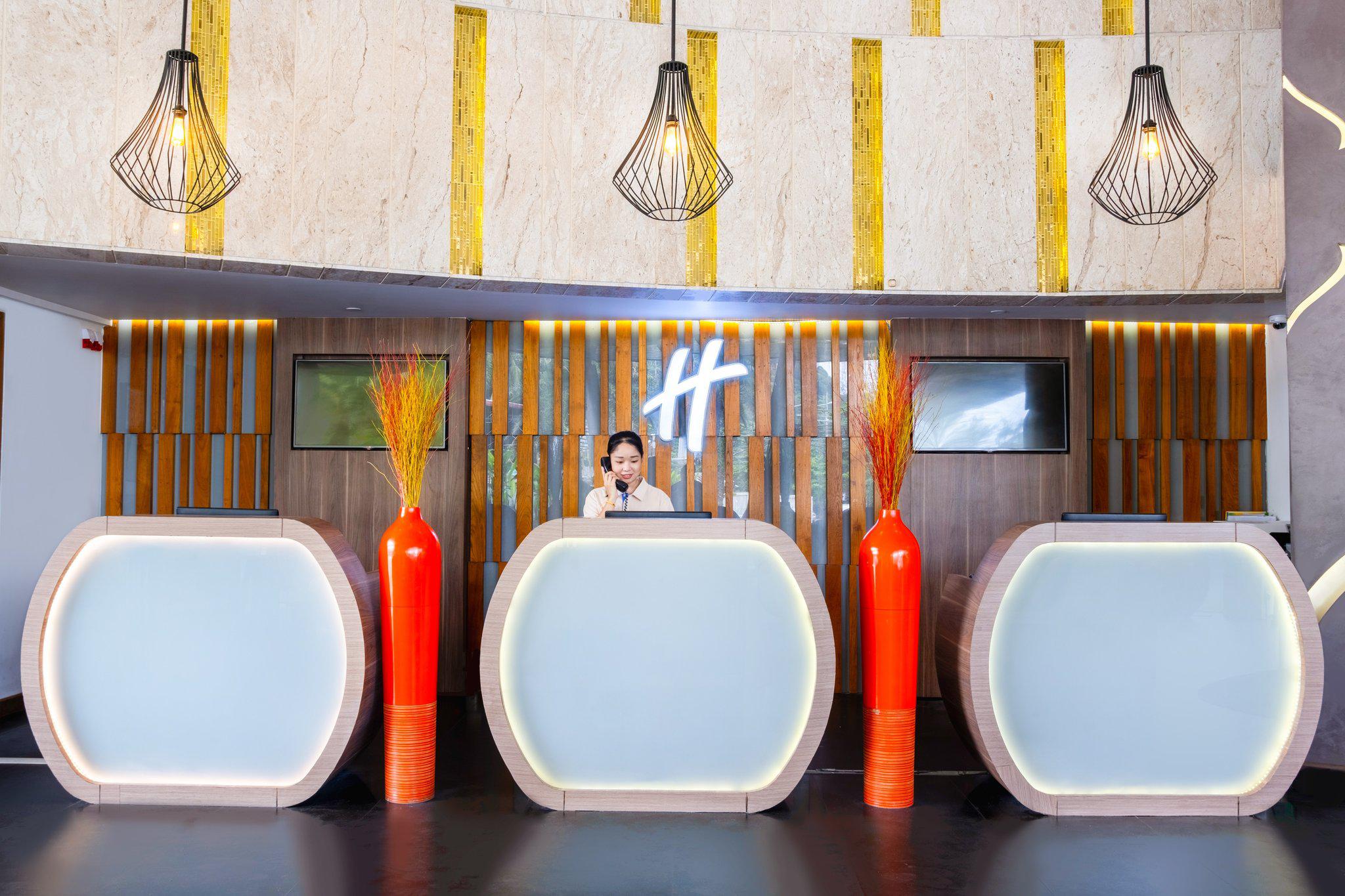 Фото Holiday Inn Resort Phuket Karon Beach, an Ihg Hotel