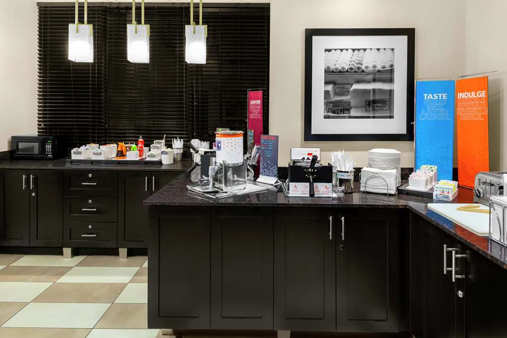 Фото Hampton Inn Miami Dadeland