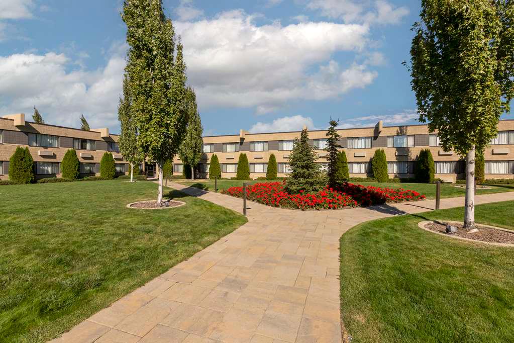 Фото Best Western Plus University Inn
