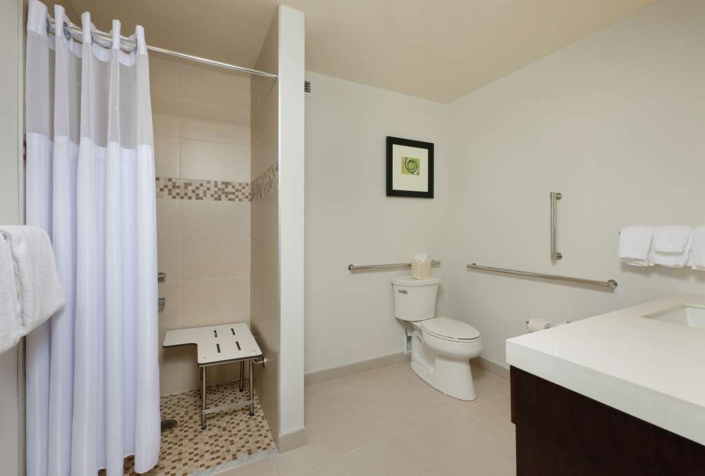 Фото Hilton Garden Inn Pittsburgh Downtown