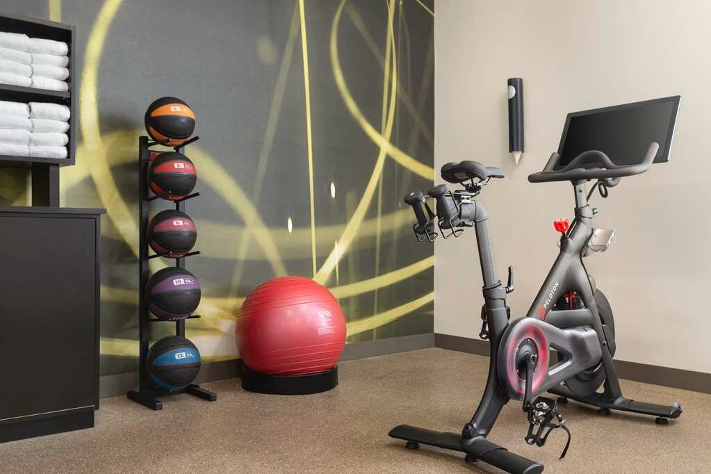 Фото Hilton Garden Inn San Antonio Downtown Riverwalk