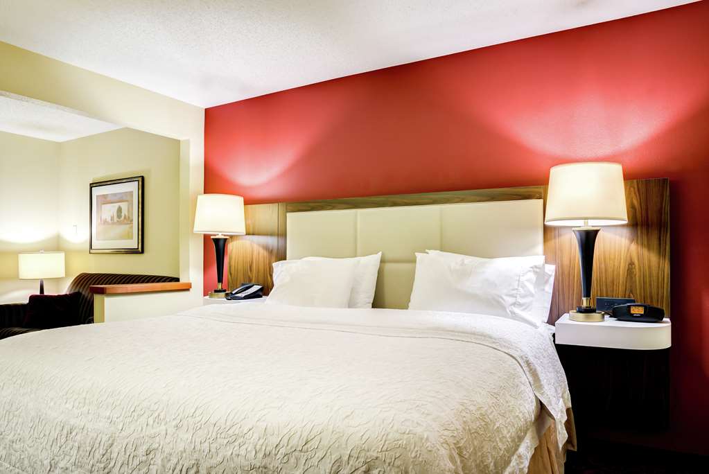 Фото Hampton Inn St. Joseph