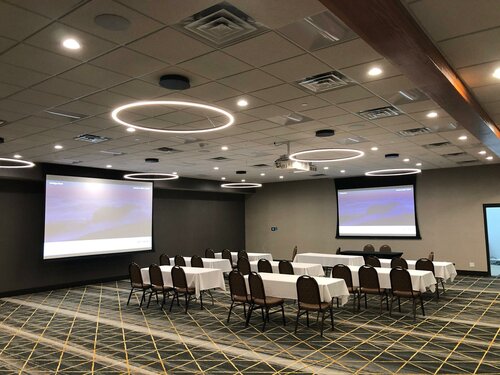 Гостиница Holiday Inn Hotel & Suites - St. Cloud, an Ihg Hotel в Сент-Клауд