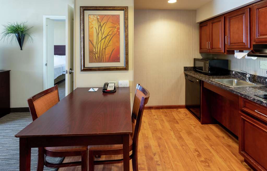 Фото Homewood Suites by Hilton Minneapolis/St. Paul-New Brighton