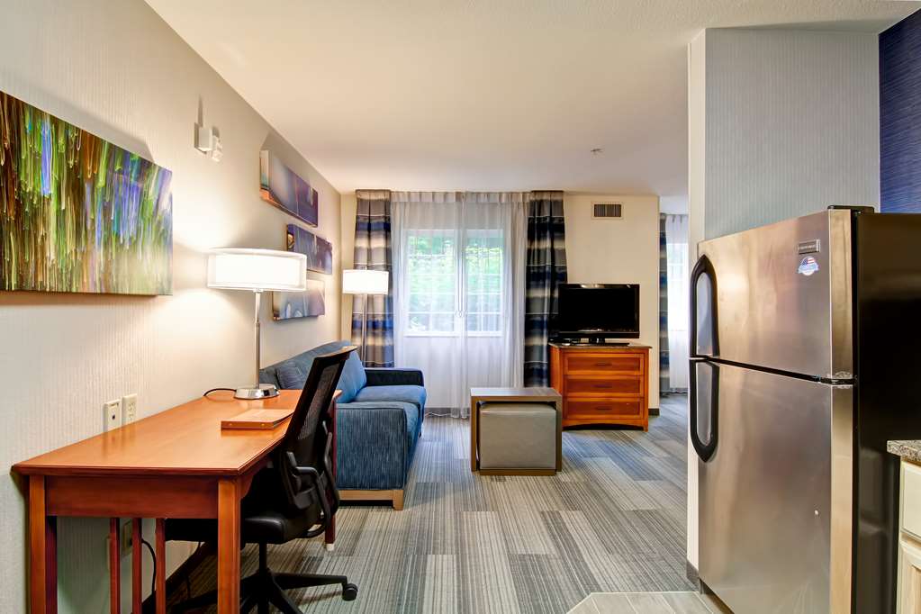 Фото Homewood Suites by Hilton Stratford
