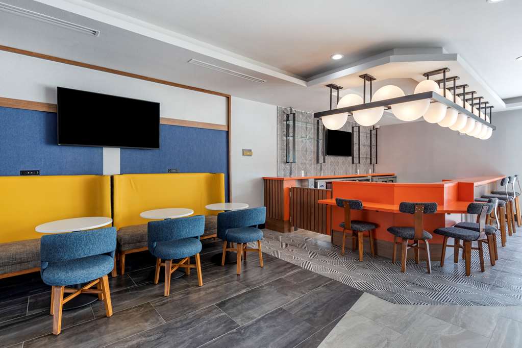 Фото Best Western Plus Amarillo East Hotel