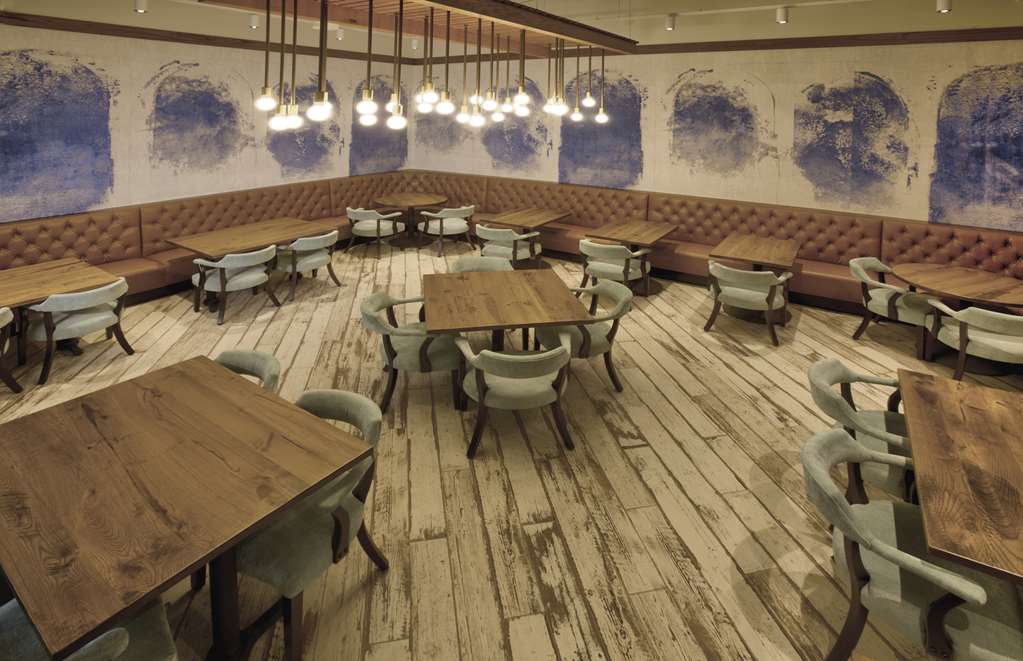 Фото Hotel Maren Fort Lauderdale Beach, Curio Collection by Hilton