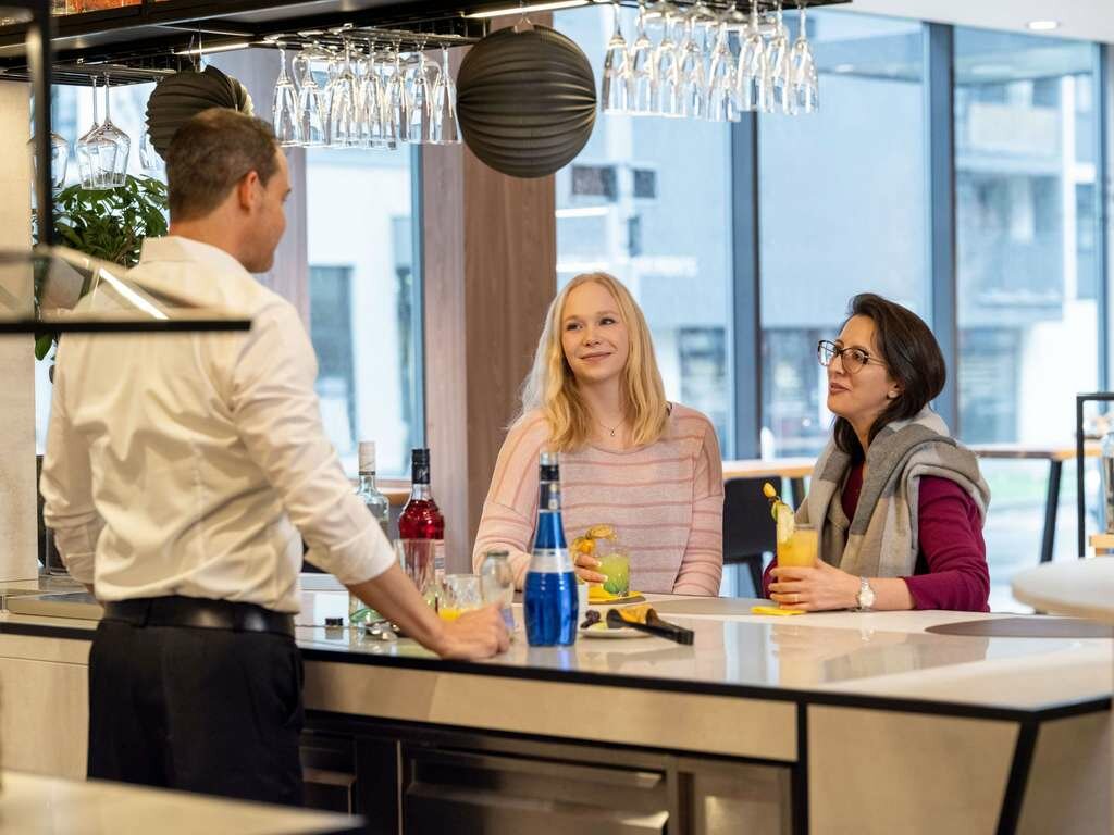 Фото Novotel Suites Wien City Donau