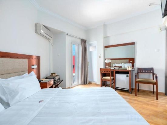 Фото Attalos Hotel
