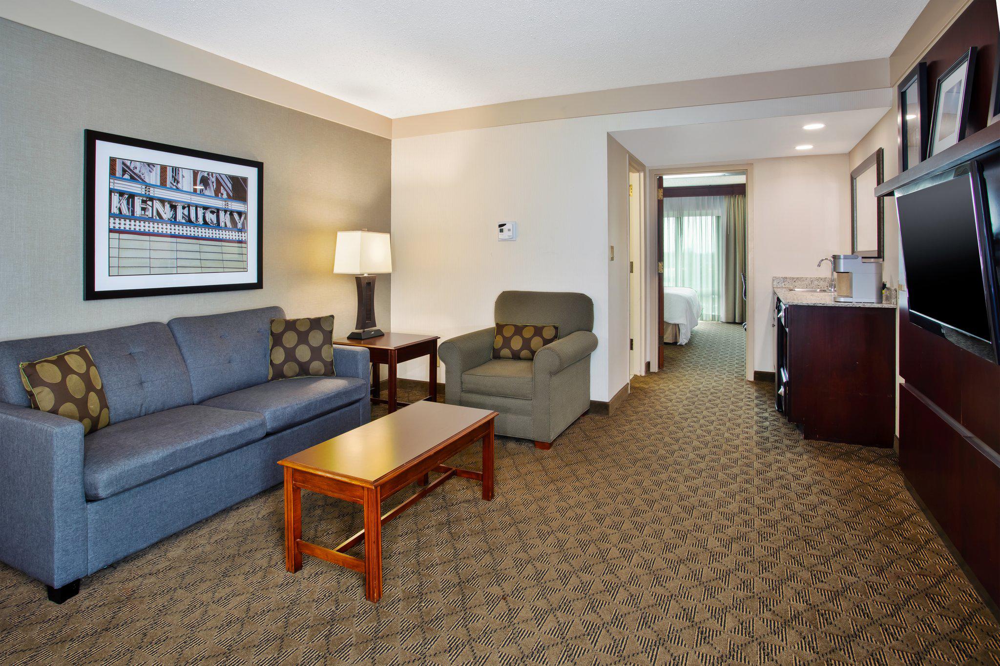 Фото Holiday Inn University Plaza-Bowling Green, an Ihg Hotel